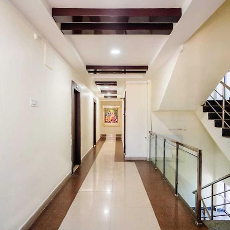 Отель Oyo Surya Teja Residency Khammam Экстерьер фото